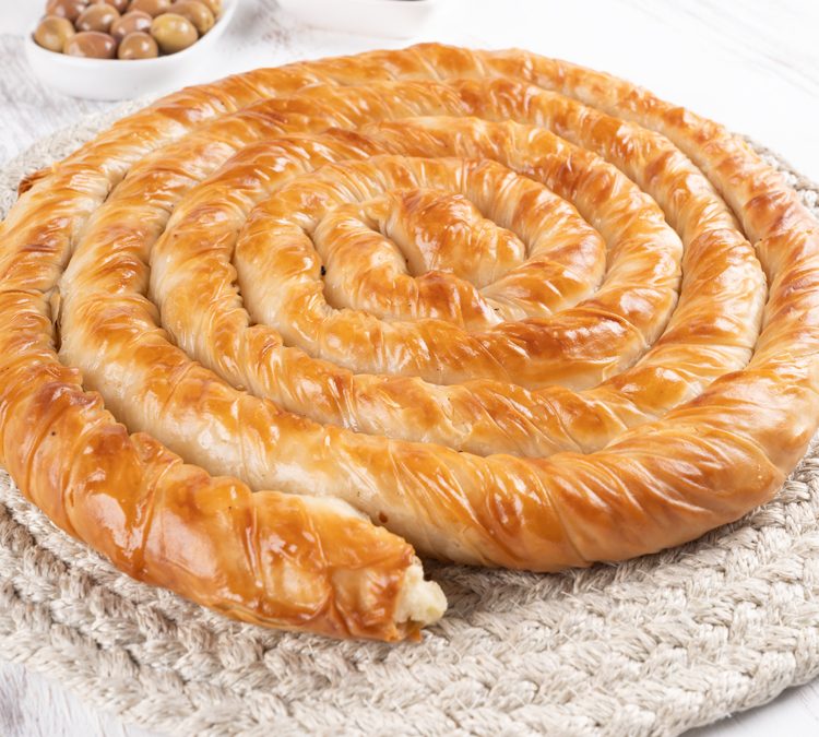DONUK TEPSİ BÖREĞİ
